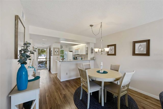 433 CERROMAR LANE 440, Venice, FL 34293