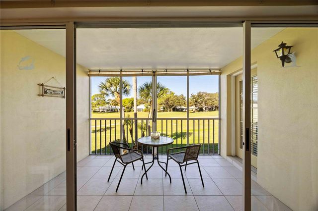 433 CERROMAR LANE 440, Venice, FL 34293