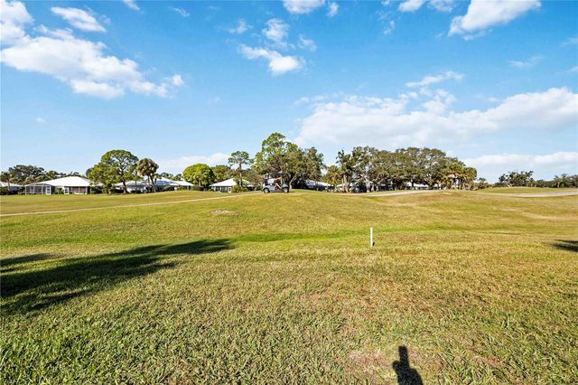 433 CERROMAR LANE 440, Venice, FL 34293