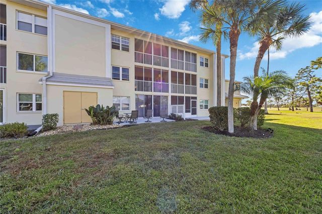 433 CERROMAR LANE 440, Venice, FL 34293