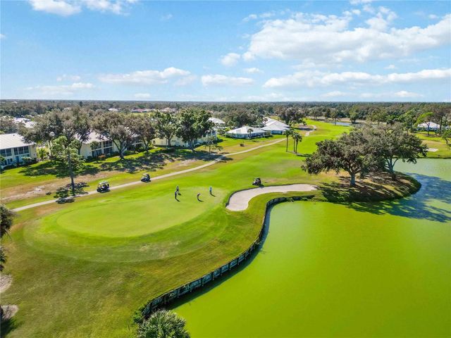 433 CERROMAR LANE 440, Venice, FL 34293