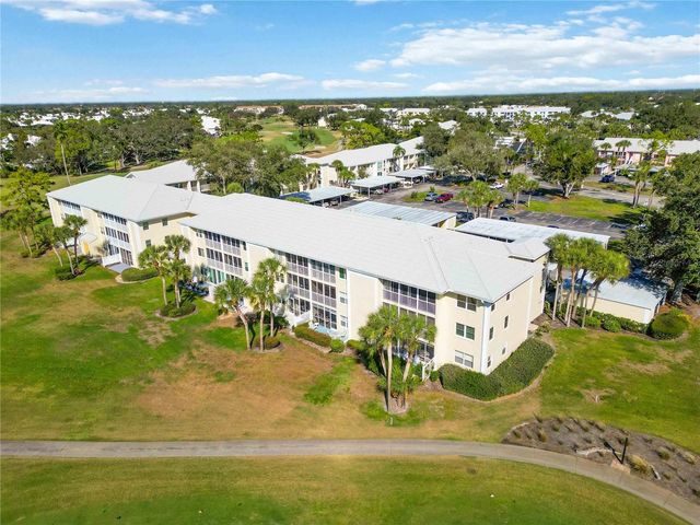 433 CERROMAR LANE 440, Venice, FL 34293