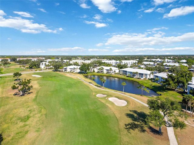 433 CERROMAR LANE 440, Venice, FL 34293