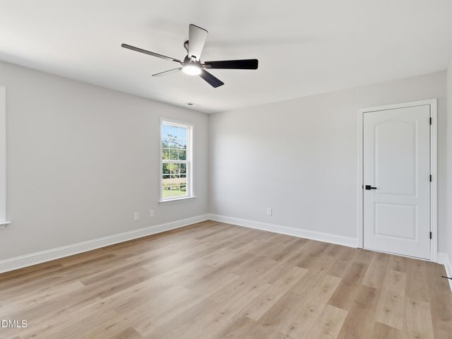 15 Davis Cir Drive, Zebulon, NC 27597