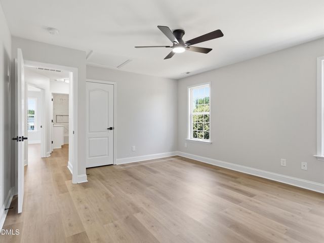 15 Davis Cir Drive, Zebulon, NC 27597