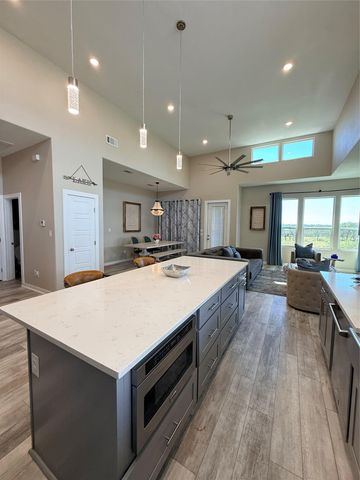 2108 Patriot DR, Lago Vista, TX 78645