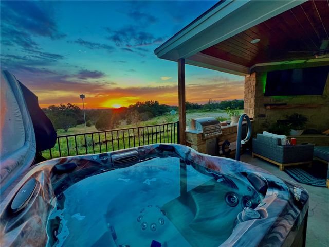 2108 Patriot DR, Lago Vista, TX 78645