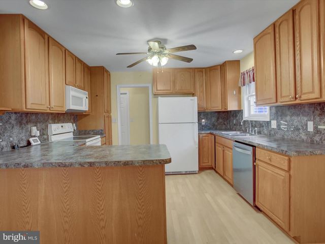 245 LANTERN LANE, Chambersburg, PA 17201