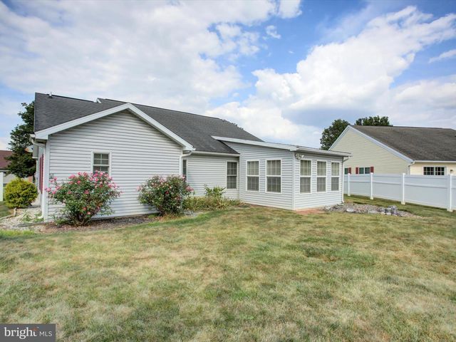 245 LANTERN LANE, Chambersburg, PA 17201