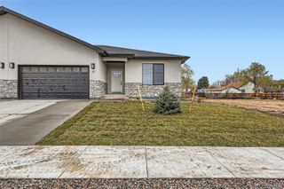 15 S Gray Street, Lakewood, CO 80226