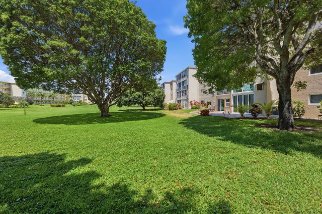 330 NE 26th Avenue 112, Boynton Beach, FL 33435