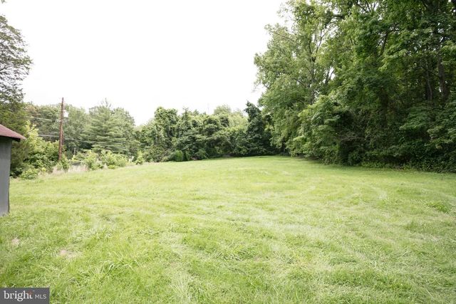 8400 TEMPLE HILL RD, Temple Hills, MD 20748