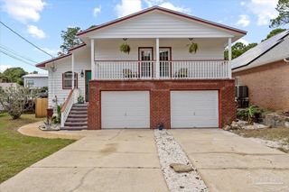 1619 Stanford Rd, Gulf Breeze, FL 32563
