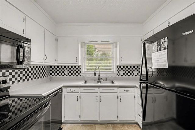 4938 Kings, Douglasville, GA 30135