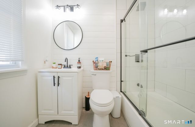 37 Quaker Road, Hamden, CT 06517