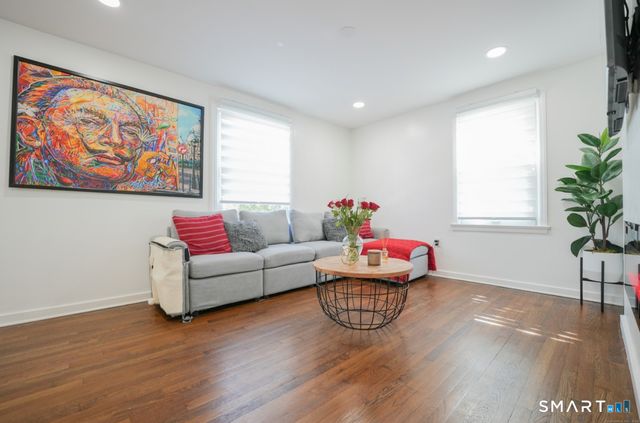 37 Quaker Road, Hamden, CT 06517