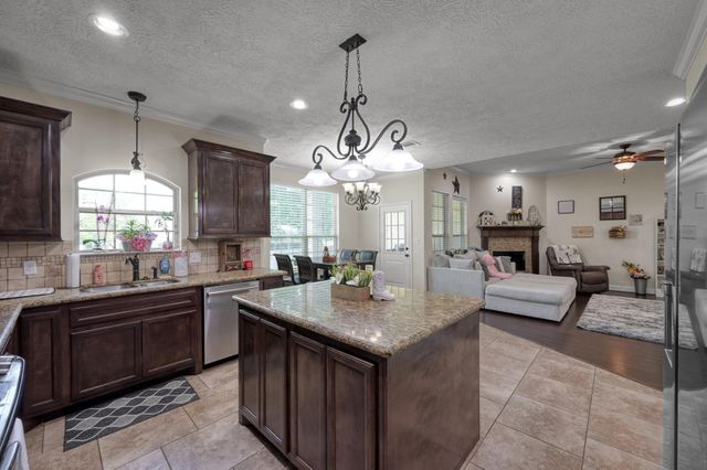 9766 Twin Shores Drive, Willis, TX 77318