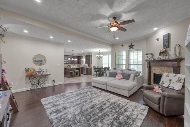 9766 Twin Shores Drive, Willis, TX 77318