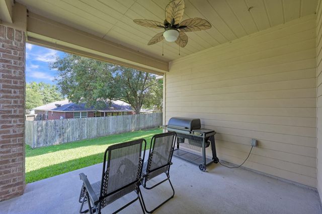 9766 Twin Shores Drive, Willis, TX 77318