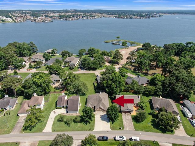 9766 Twin Shores Drive, Willis, TX 77318