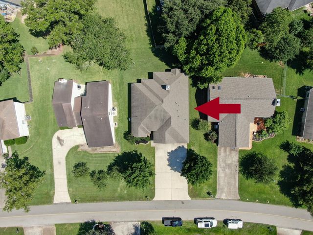9766 Twin Shores Drive, Willis, TX 77318
