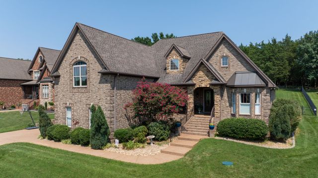 110 Avalon Bay Dr, Old Hickory, TN 37138