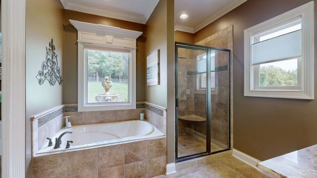110 Avalon Bay Dr, Old Hickory, TN 37138