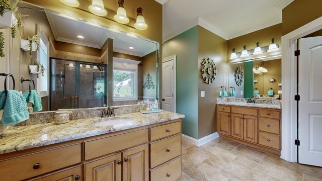110 Avalon Bay Dr, Old Hickory, TN 37138
