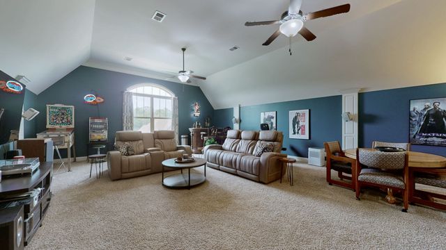 110 Avalon Bay Dr, Old Hickory, TN 37138