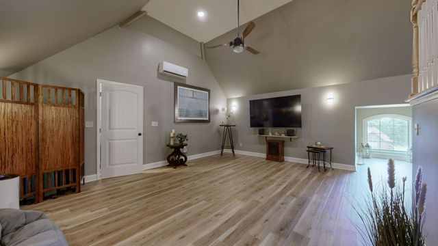 110 Avalon Bay Dr, Old Hickory, TN 37138