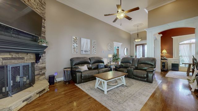 110 Avalon Bay Dr, Old Hickory, TN 37138