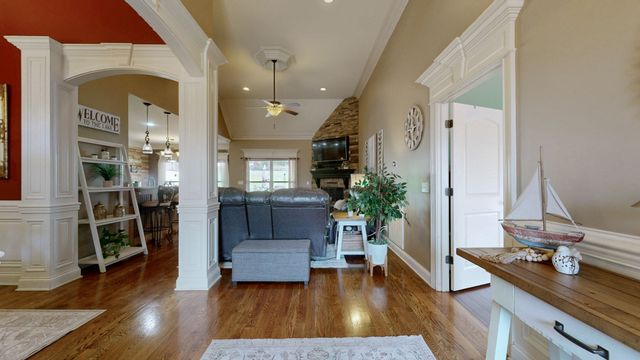 110 Avalon Bay Dr, Old Hickory, TN 37138