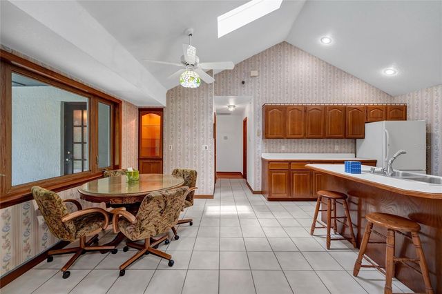 2798 PICKETT DOWNS DR, Oviedo, FL 32766