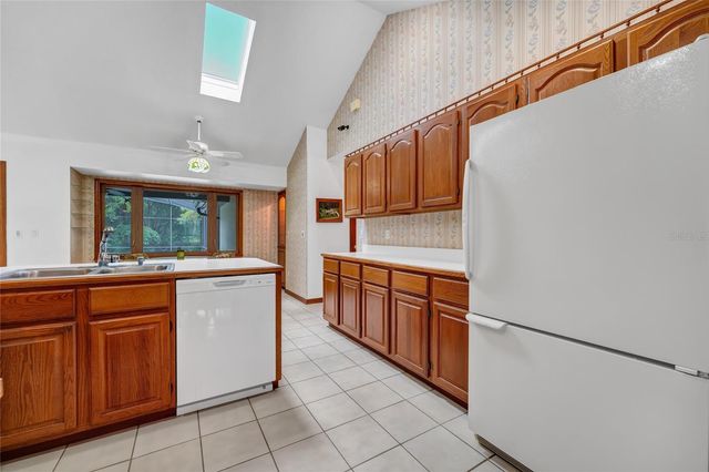 2798 PICKETT DOWNS DR, Oviedo, FL 32766