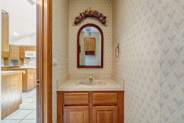 2798 PICKETT DOWNS DR, Oviedo, FL 32766