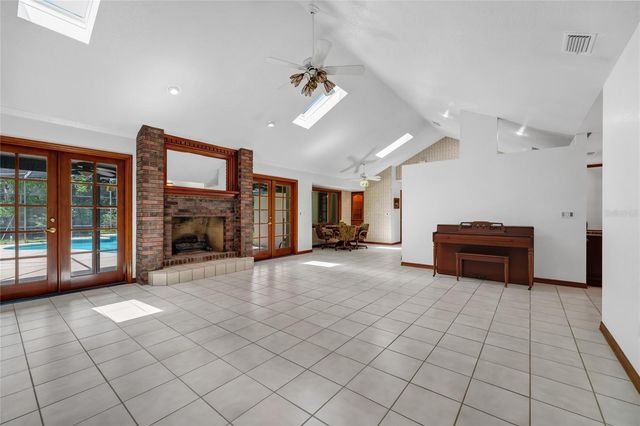2798 PICKETT DOWNS DR, Oviedo, FL 32766