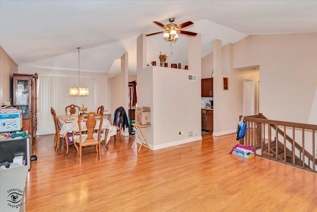 7960 W Frankfort Square Road, Frankfort, IL 60423