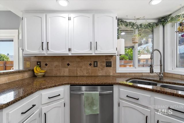 4776 N Pennfield Pl, Boise, ID 83713