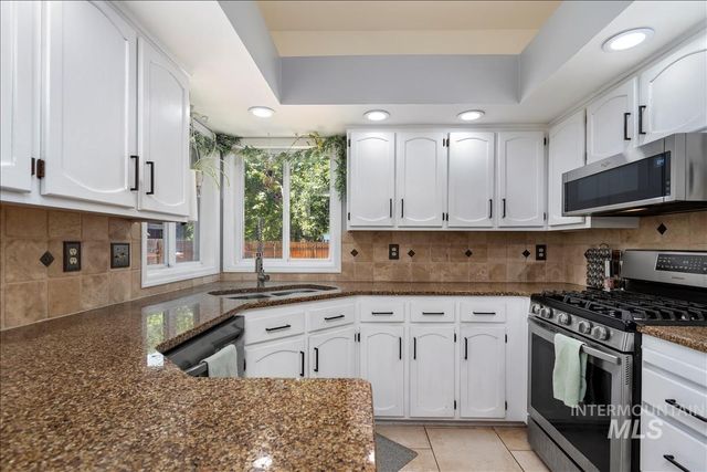 4776 N Pennfield Pl, Boise, ID 83713