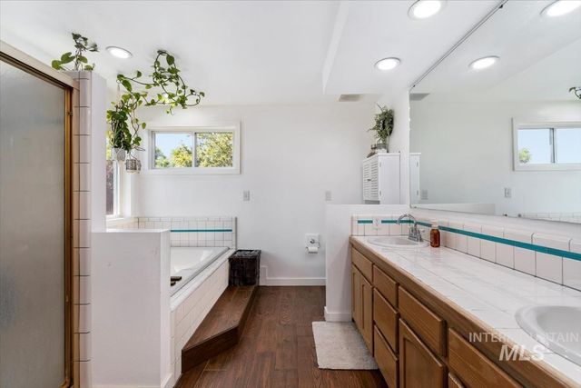 4776 N Pennfield Pl, Boise, ID 83713