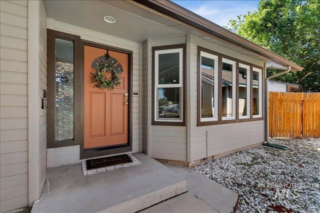 4776 N Pennfield Pl, Boise, ID 83713