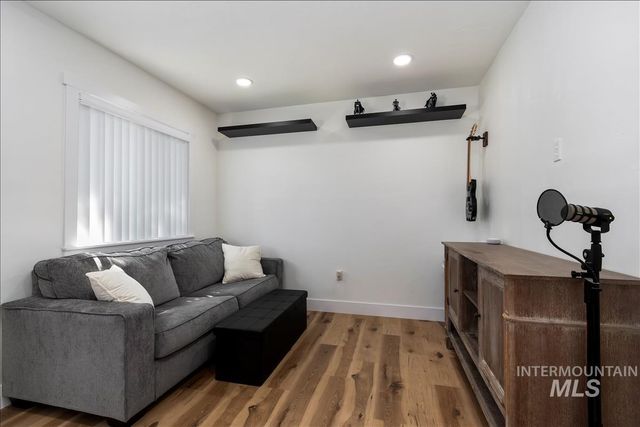 4776 N Pennfield Pl, Boise, ID 83713