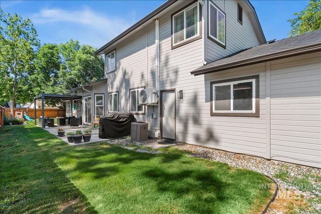 4776 N Pennfield Pl, Boise, ID 83713