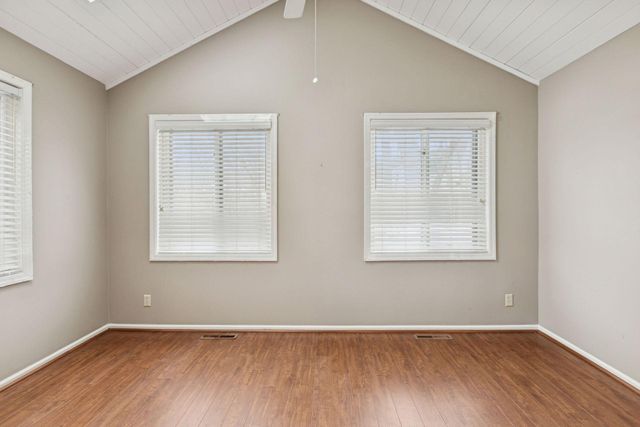 1135 Hollybrook Drive, Wayzata, MN 55391