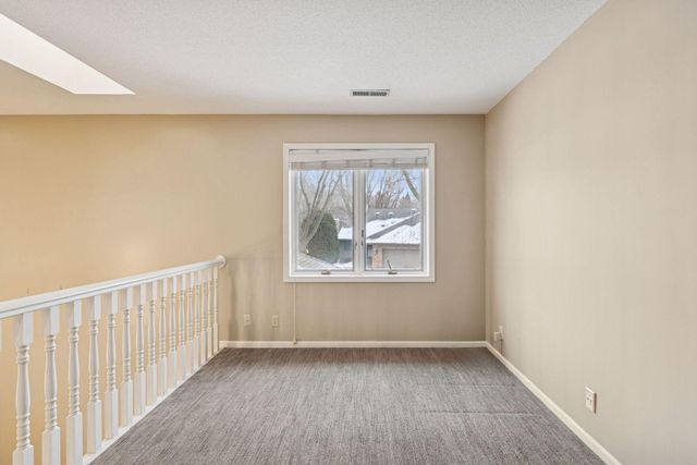 1135 Hollybrook Drive, Wayzata, MN 55391