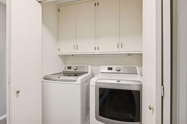 1135 Hollybrook Drive, Wayzata, MN 55391