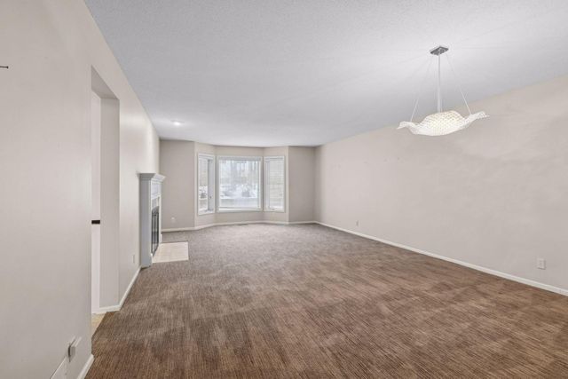 1135 Hollybrook Drive, Wayzata, MN 55391