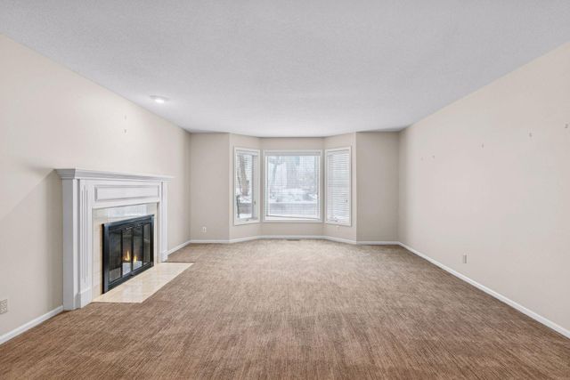 1135 Hollybrook Drive, Wayzata, MN 55391