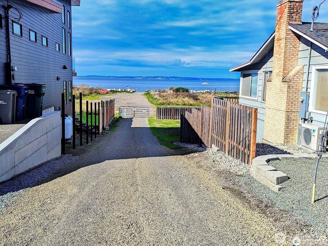 276 Melissa Street, Camano Island, WA 98282