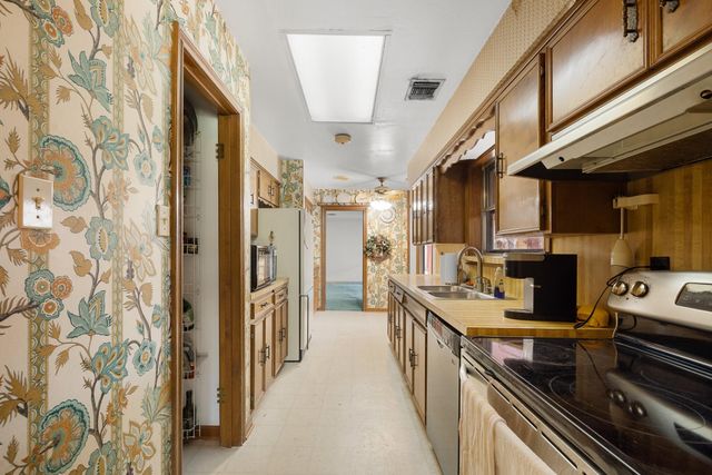 2513 S Fm 1291, Fayetteville, TX 78940